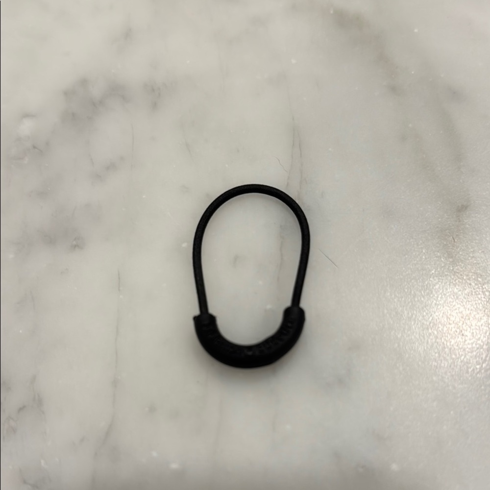 Lululemon hairtie or zipper pull